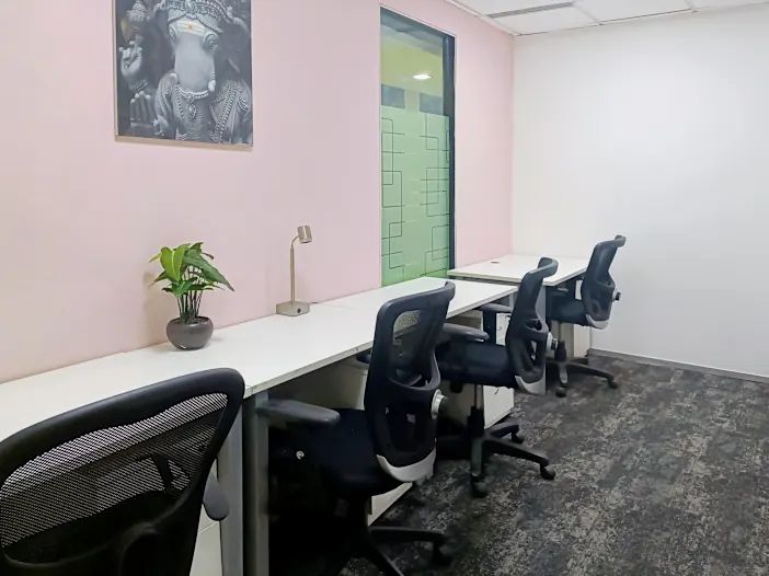 Regus Green Boulevard — coworking space in Sector 62, Noida